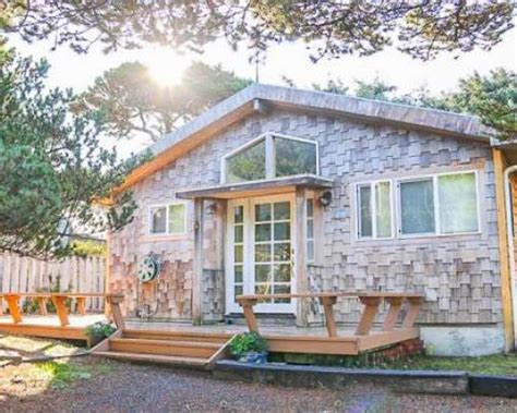 Manzanita Vacation Rentals by Meredith Lodging